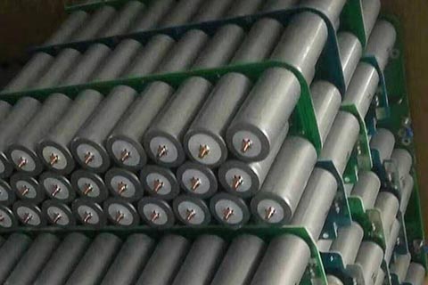[道外靖宇高价磷酸电池回收]灯塔电源磷酸电池回收-专业回收铁锂电池